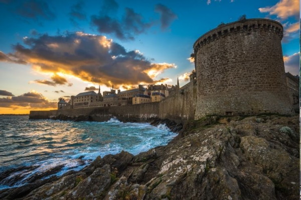 Saint Malo Or Dinan: sights & Culture